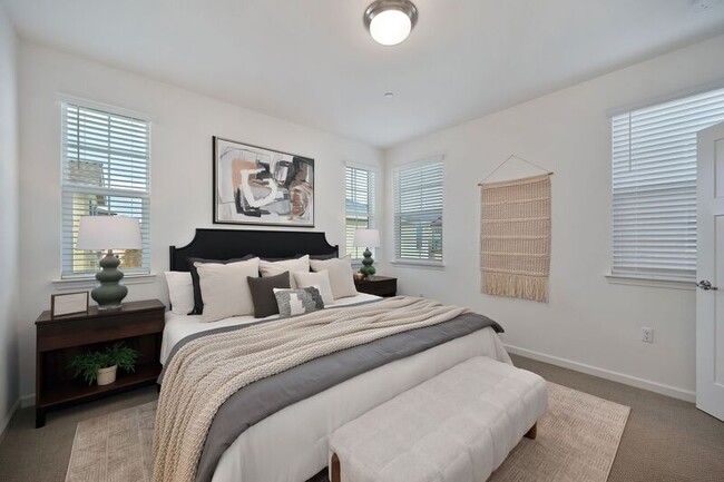 Building Photo - 1588 Parkside Way