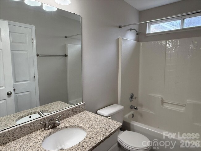 Building Photo - 6617 Cedar Cliff Dr