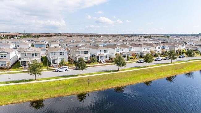 Building Photo - 14037 Kauai Dr