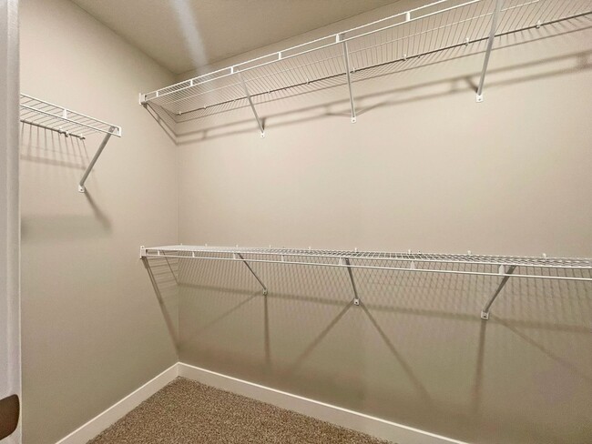 Building Photo - Gorgeous Like-New Home in Copper Hills, Never Rented, Fenced Yard, Huge Family Room, 3-Car Garage...