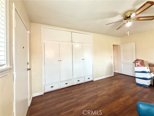 Building Photo - 3159 Del Mar Ave