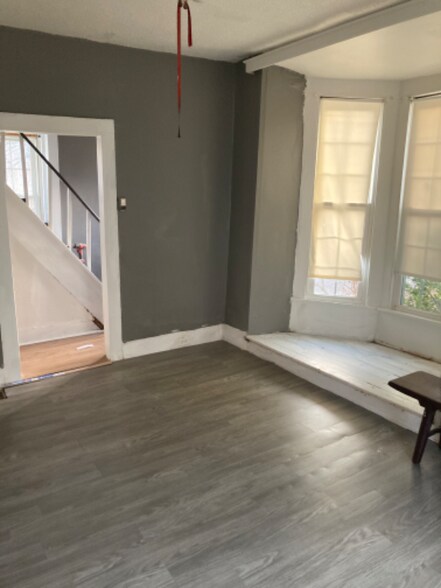 Building Photo - 286 Bloomfield Ave