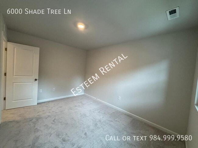 Building Photo - 6000 Shade Tree Ln