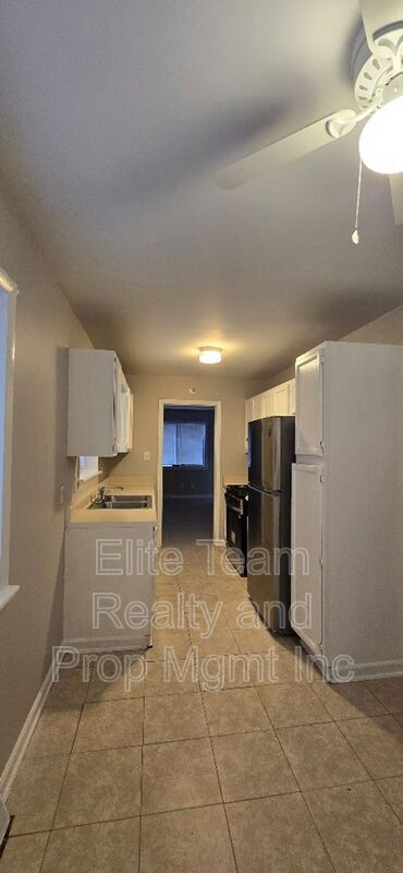 Building Photo - 1803 Darbrook Dr