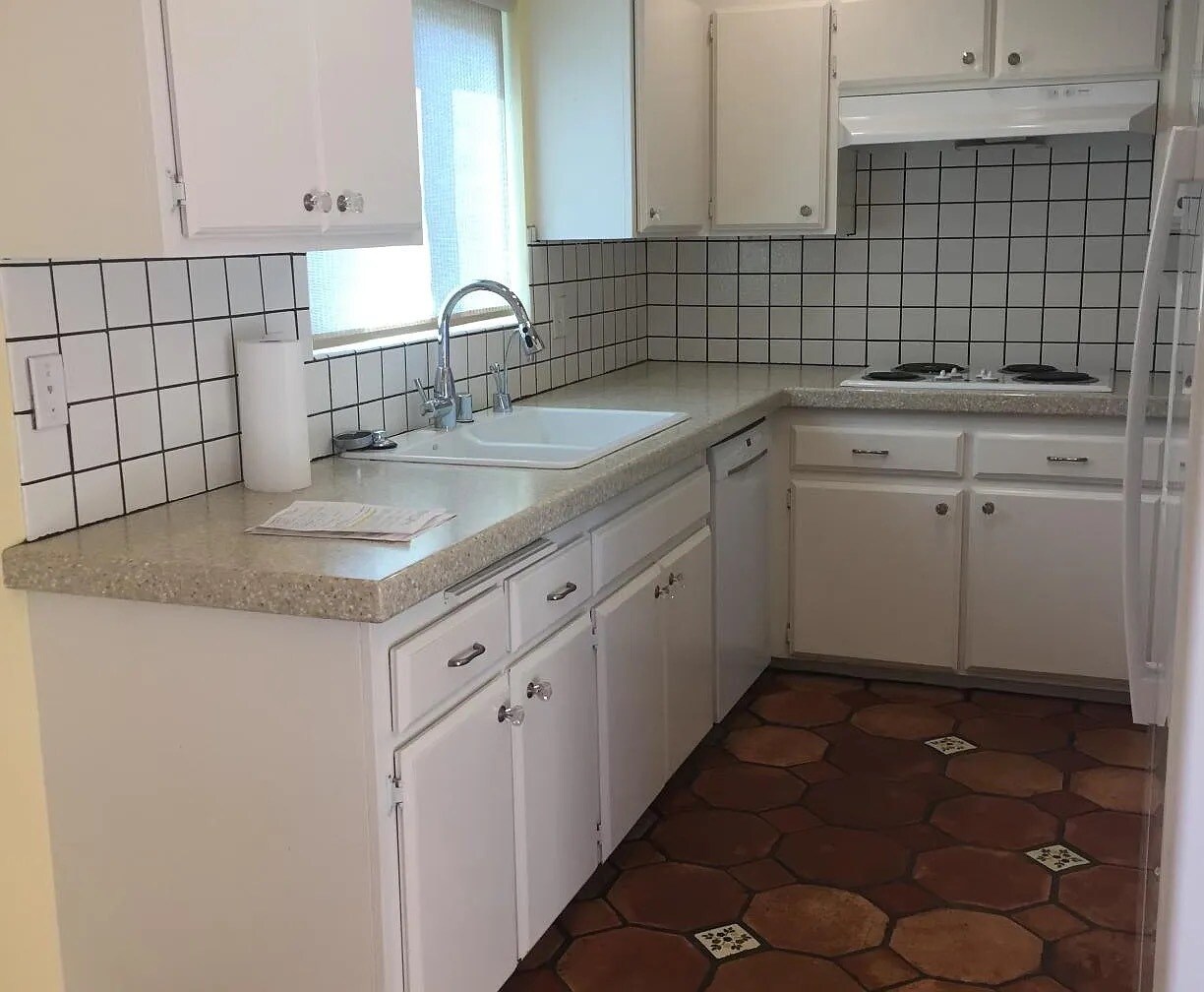 Building Photo - 112 Avenida Dolores