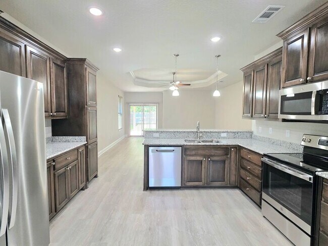 Building Photo - 3858 Ranch Rd