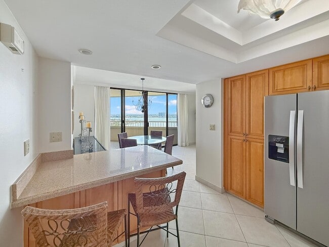 Building Photo - 5080 N Ocean Dr