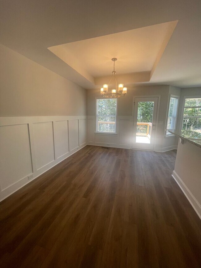 Building Photo - Ooltewah Rental 3 Bedrooms + Full Finished Basement