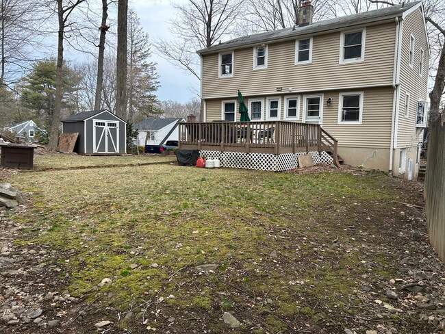 Building Photo - 5 Woodlawn Ave