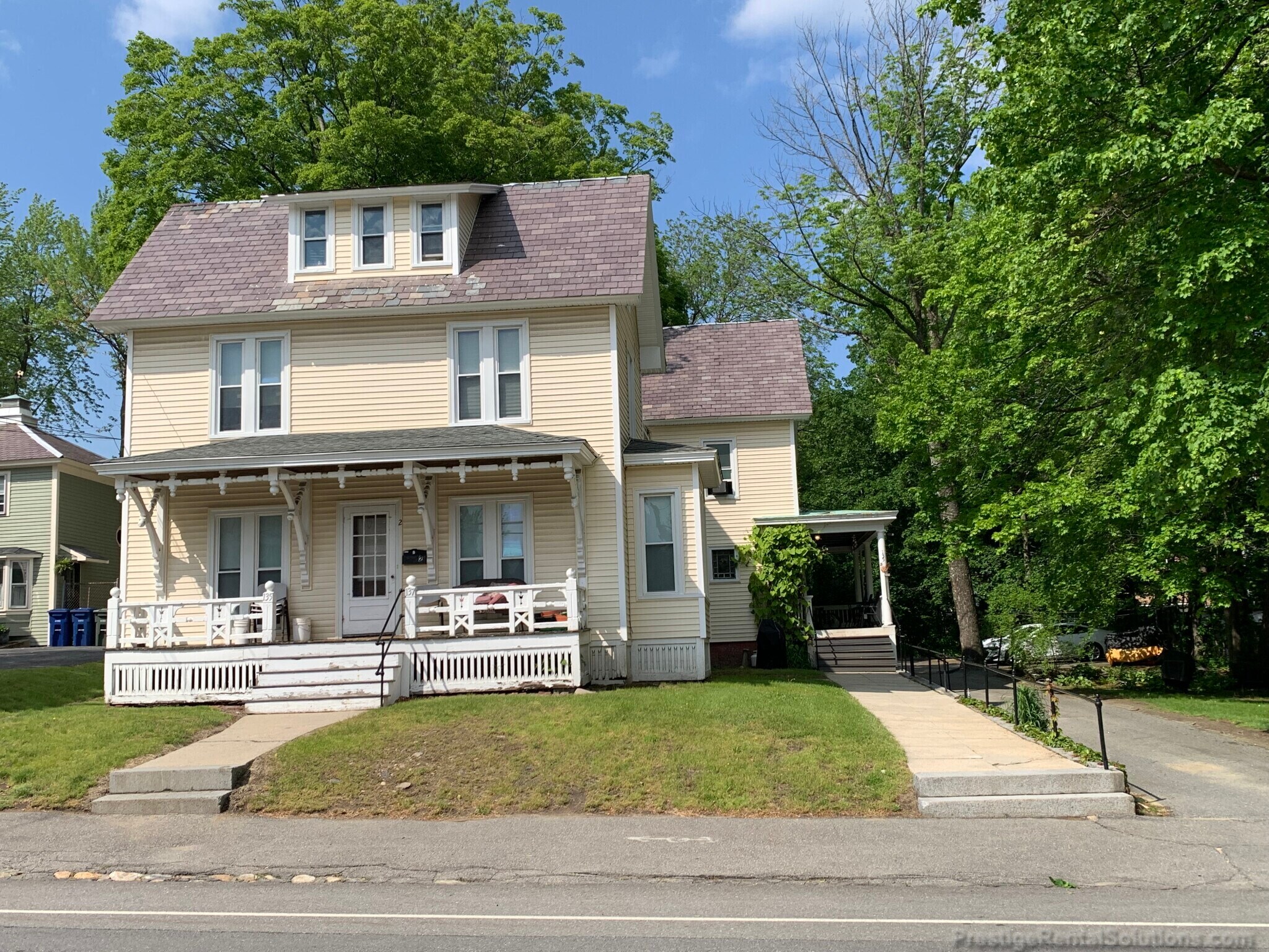 Building Photo - 137 Merriam Ave