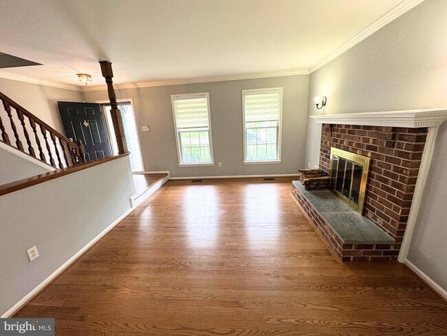 Building Photo - 3063 Schubert Dr