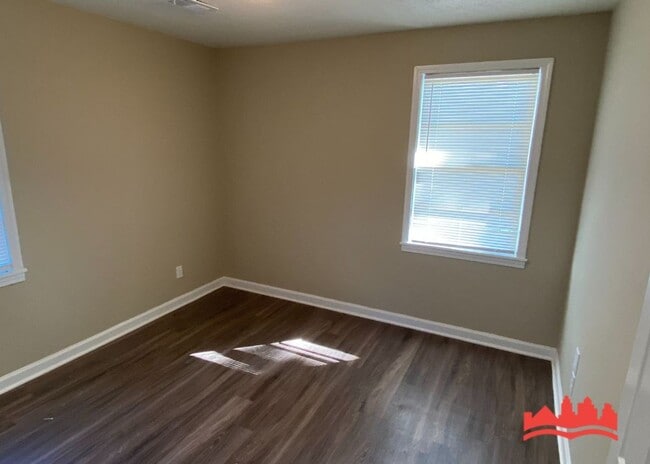 Building Photo - 1246 Holliday St