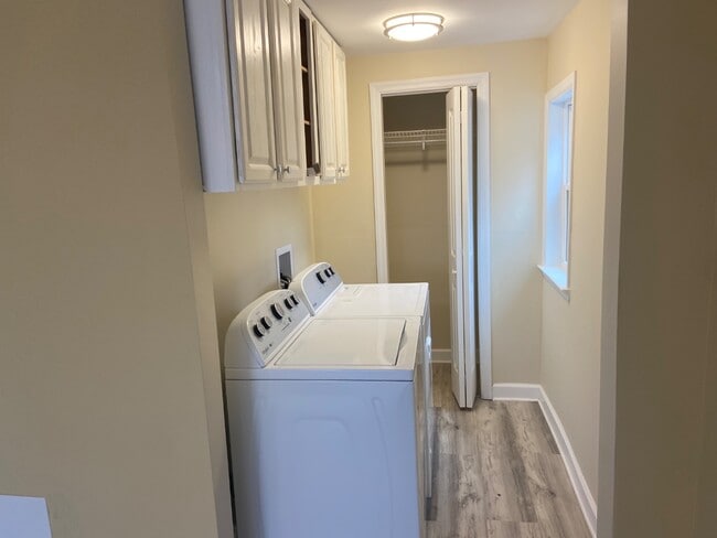 Building Photo - 903 Cattell Rd