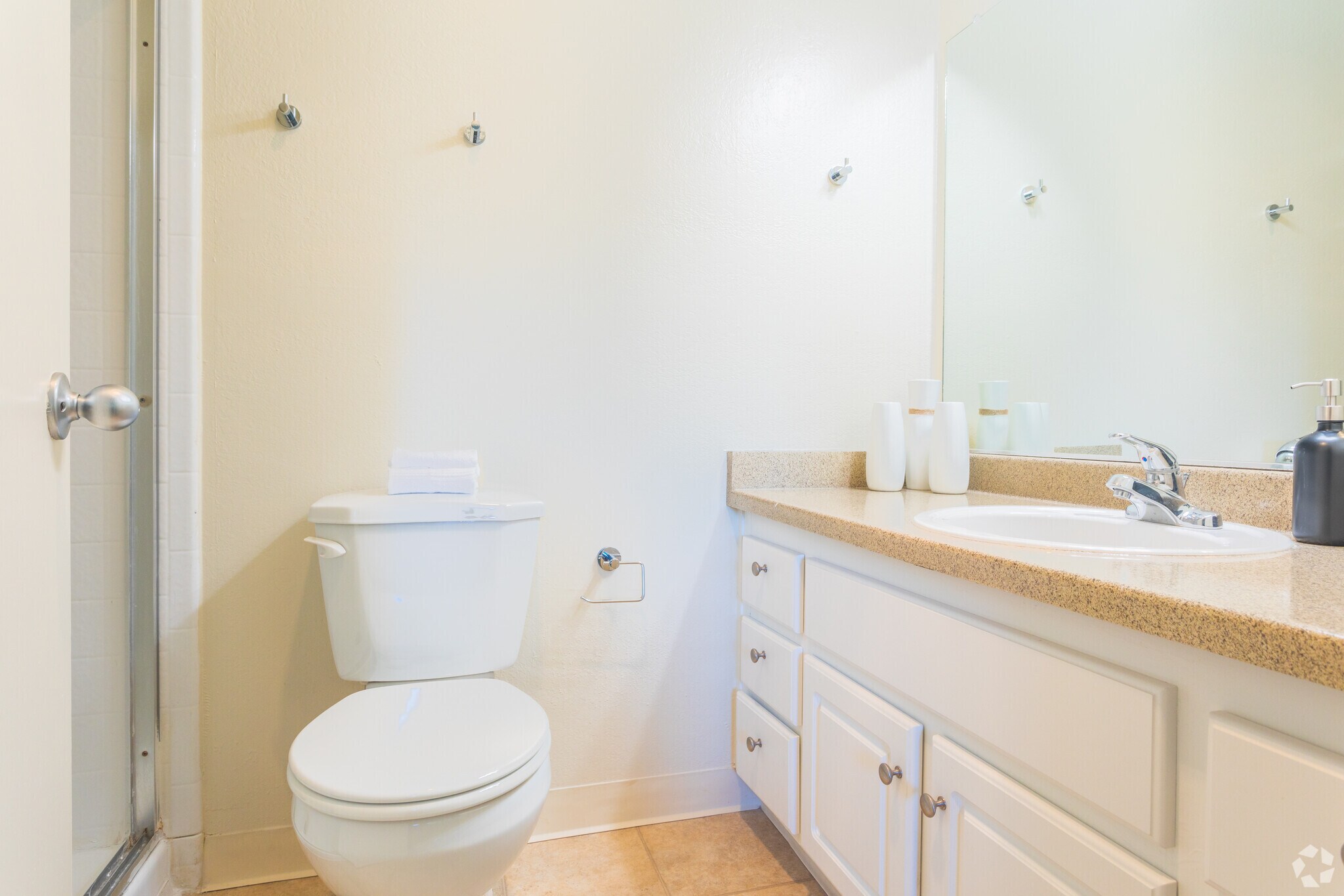 Interior Photo - Pruneyard West