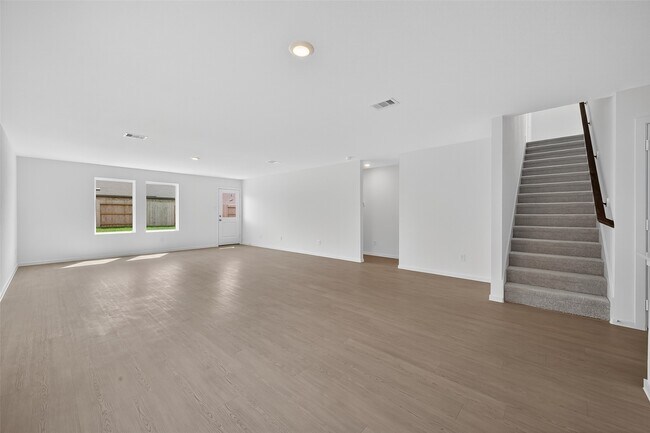 Building Photo - 29023 Grazing Plns Ln