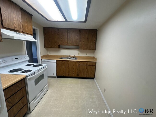 Building Photo - Charming 2 Bedroom Condo with Private Patio in West Chester – $1250/Month