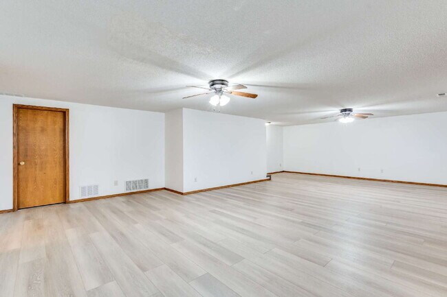 Building Photo - "Spacious 4-Bedroom Retreat with 3 Full Baths in Prime Wichita Location – 2,812 Sq. Ft.!"  Hurry!...