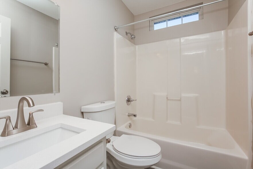 Building Photo - 1202 Welsh Dr