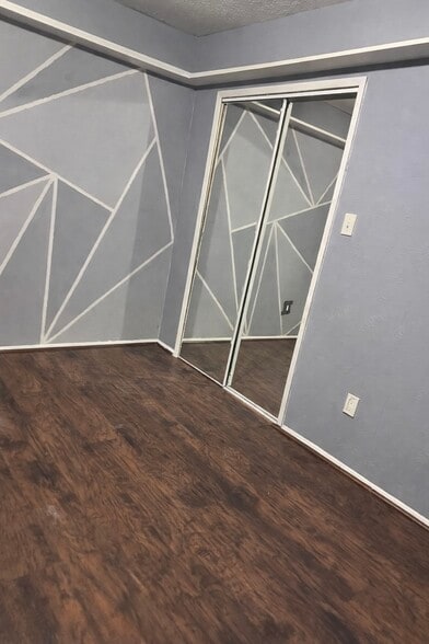 Building Photo - 5406 Fair Forest Dr