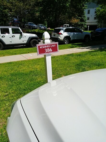 Designated Parking - 386 Hildred Dr