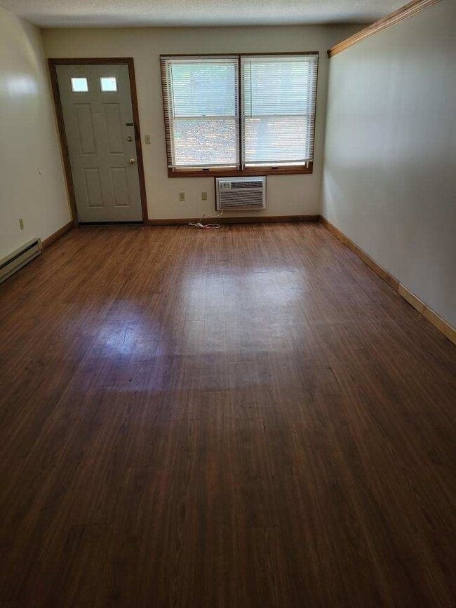 Living Room - Brainard North