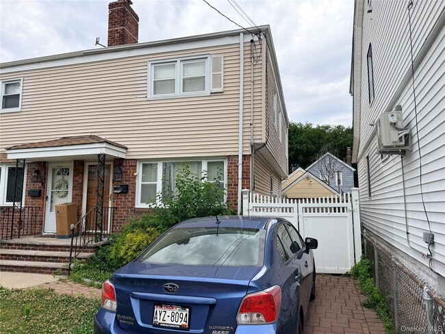 Building Photo - 119-17 6th Ave