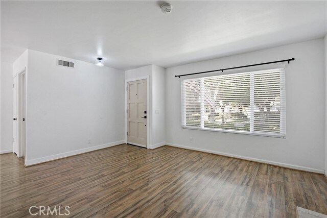 Building Photo - 26398 Waterford Cir