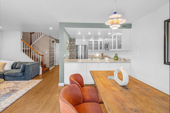 Building Photo - 1757 30th Ave