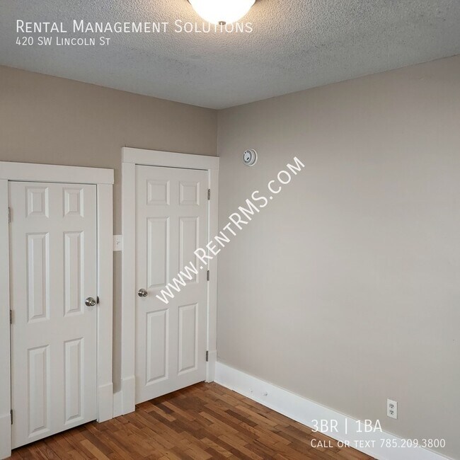 Building Photo - 420 SW Lincoln St