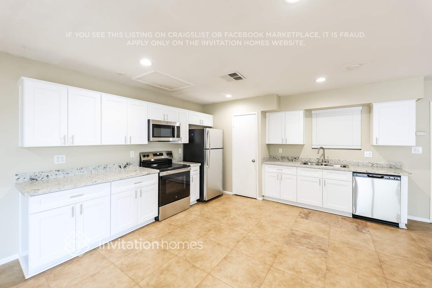 Building Photo - 1030 W Anderson Dr