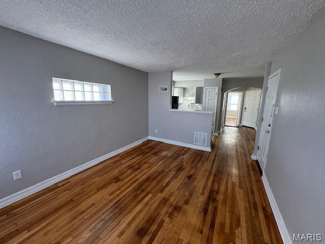 Building Photo - 4934 Kemper Ave