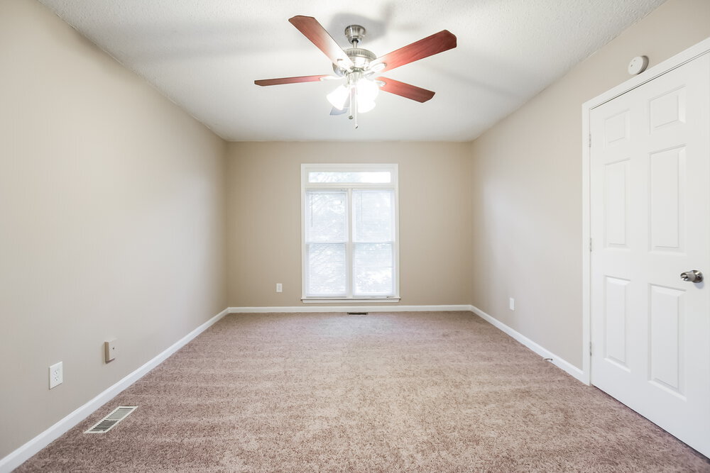 Building Photo - 3539 Pine Grove Dr
