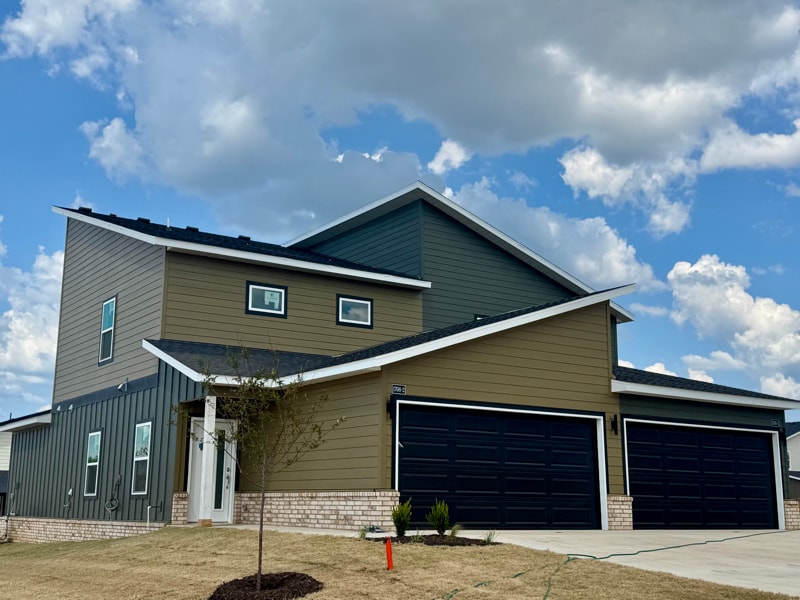 Building Photo - 1802 SW Poigai Wy