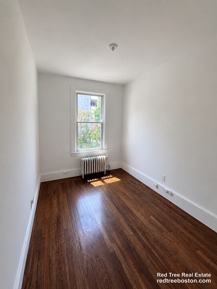 Building Photo - 45 N Beacon St