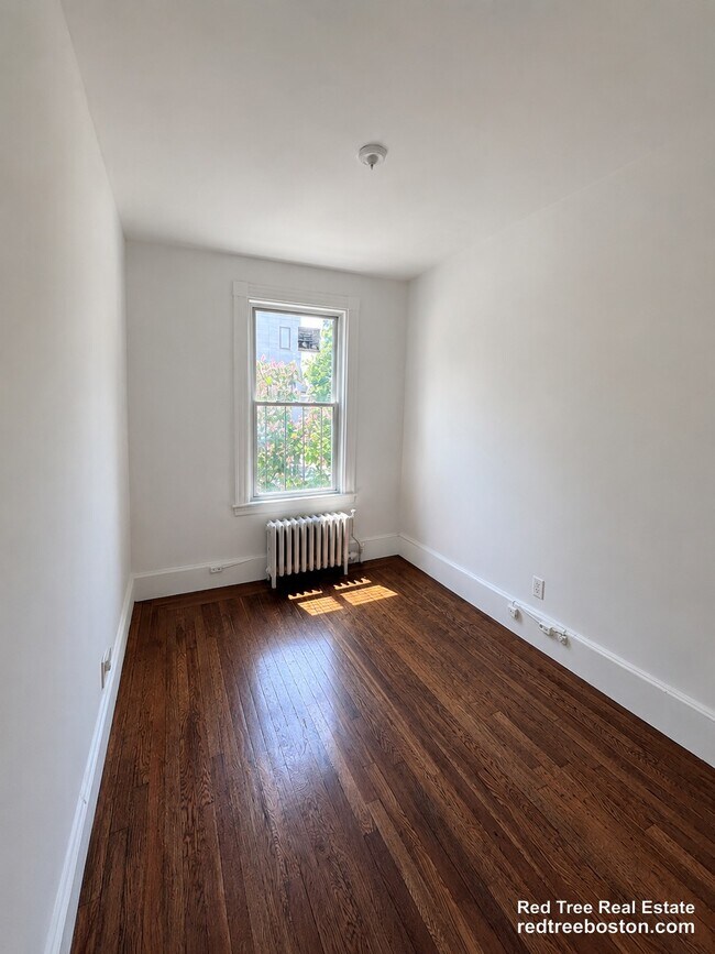 Building Photo - 45 N Beacon St