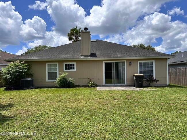 Building Photo - 9007 Bridgecreek Dr W
