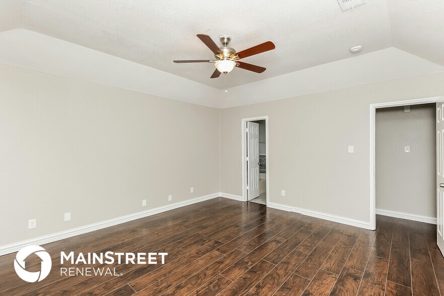 Building Photo - 6201 Tempest Dr