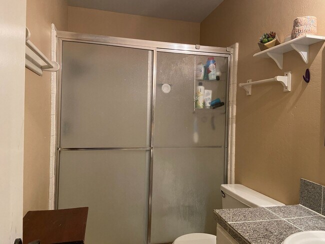 Building Photo - OPEN HOUSE  - COMING SOON - REMODELED 3BR-...