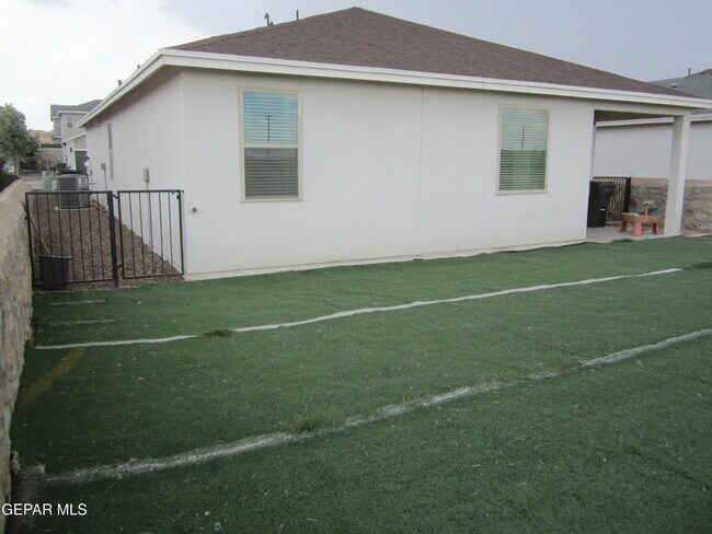Building Photo - 1628 Sam Dominguez