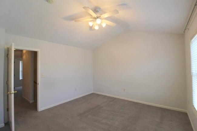 Building Photo - 3069 Taylor Springs Rd