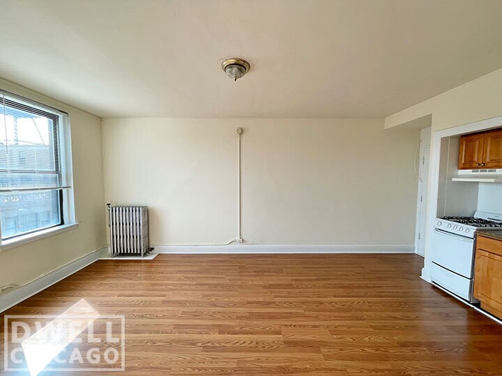 Building Photo - 2777 N Milwaukee Ave