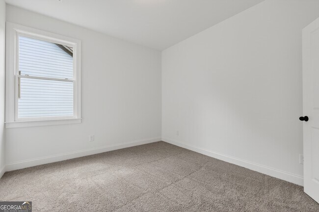 Building Photo - 12 Coretta Ct