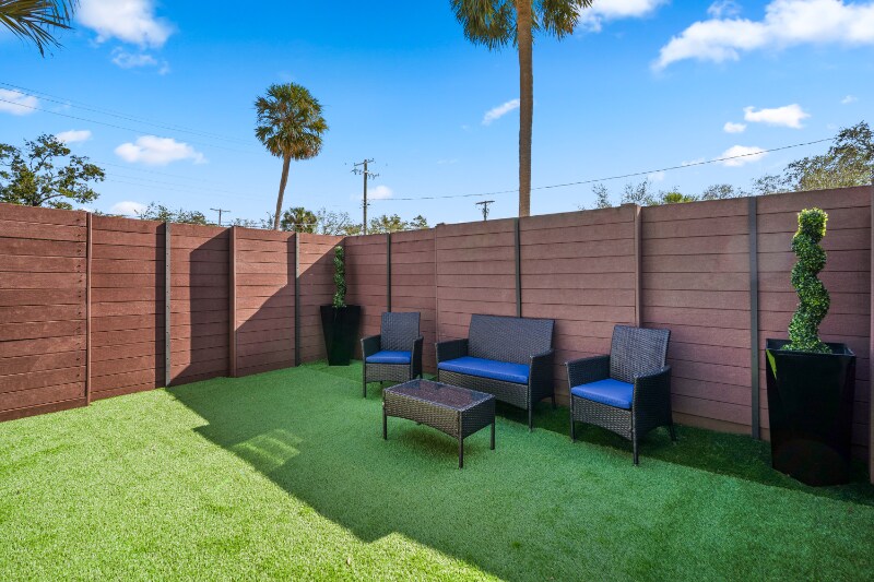 Building Photo - 202 N Fremont Ave