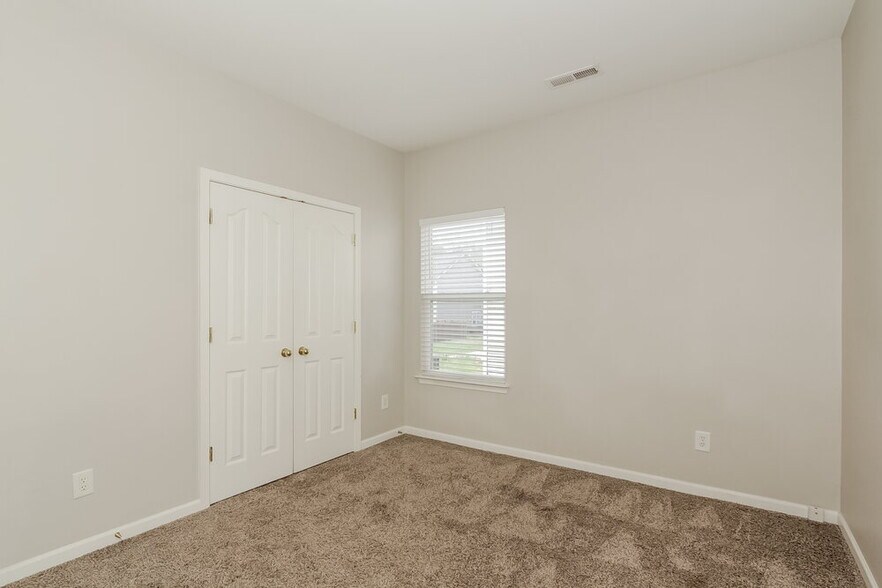 Building Photo - 7441 Mary Jo Helms Dr