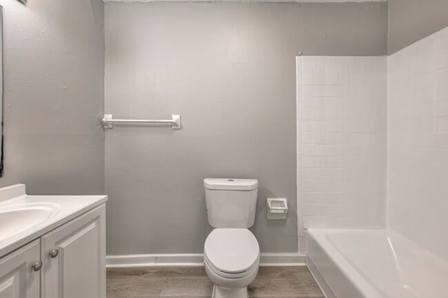Building Photo - 4646 Nolensville Pk