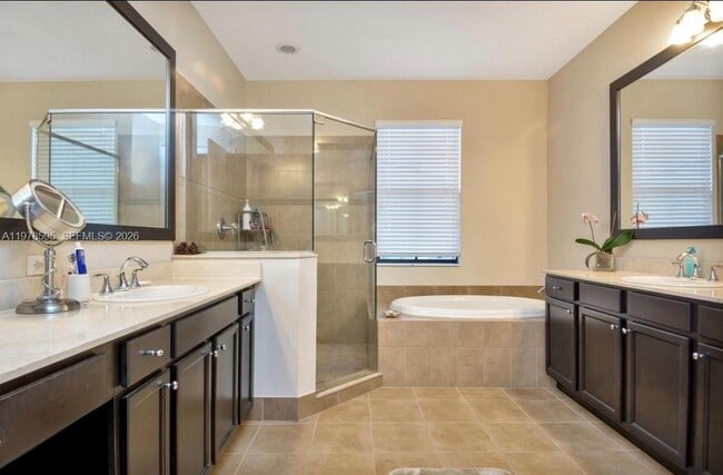 Building Photo - 3782 NW 85th Terrace