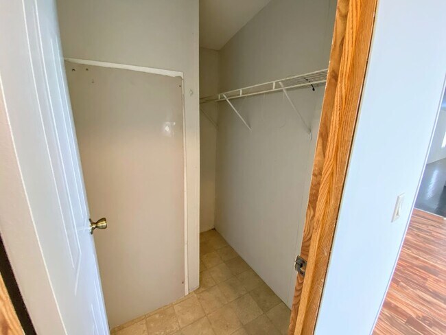 Building Photo - Convenient Bell City Rental | Just Minutes from the Helms Road LNG Park & Ride