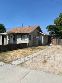 Building Photo - 489 Cedar Ave