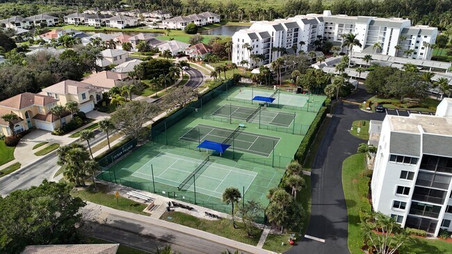 Building Photo - 2400 S Ocean Dr