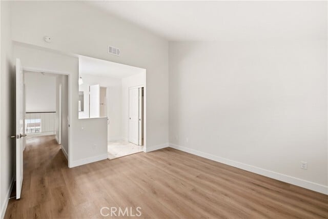 Building Photo - 2217 Vanderbilt Ln